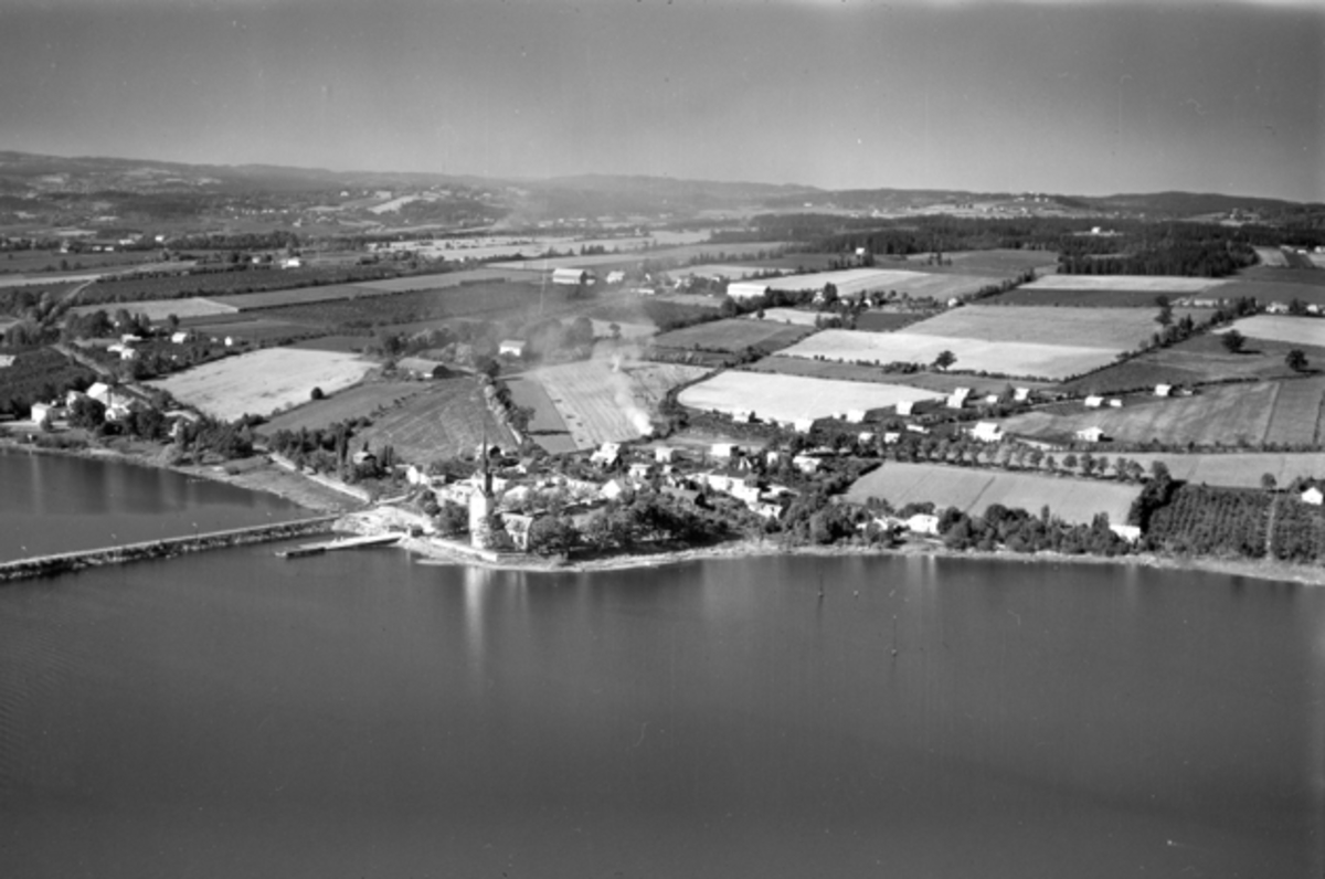 Widerøes Flyveselskap A/S, Flyfoto, Tingnes, Nes kirke, Nessundet bru, Nes, Hedmark.