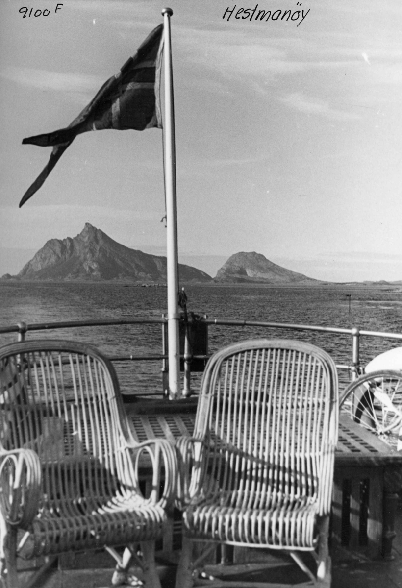 Anders Beer Wilse, Turistskip ved Hestmannøy, Nordland.