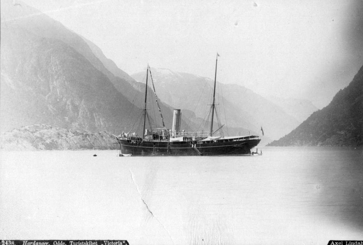 Axel Lindahl, Båten Odda fot. Axel Lindahl Hardanger Hordaland