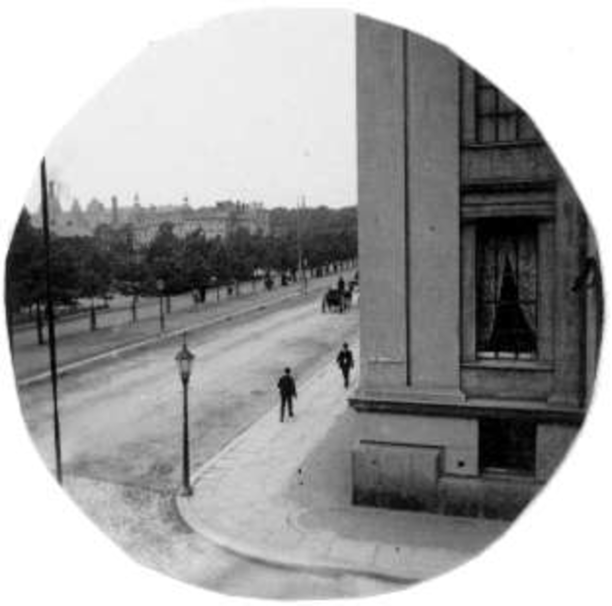 Fredrik Carl Mülertz Størmer, Karl Johans gate, Oslo 1893-97. Hjørnet av Universitetsgata.