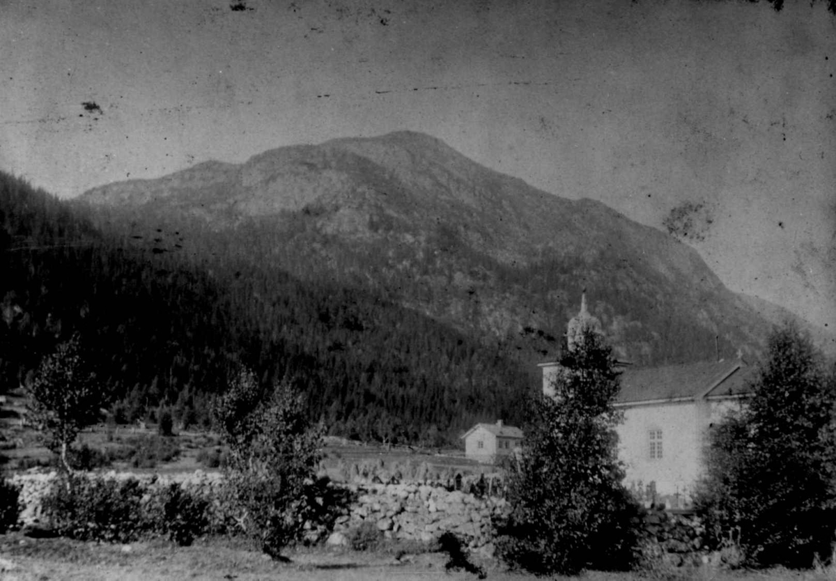 Ukjent, Fra en serie fotografier fra et album som har tilhørt folklorist og professor Moltke Moe (1859-1913), antatt fra 1880-årene med motiver fra Telemark.