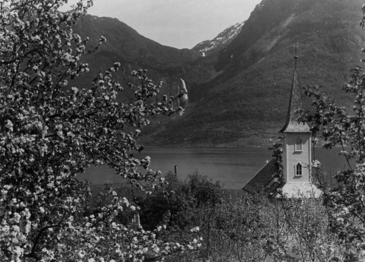 Anders Beer Wilse, Nes kirke