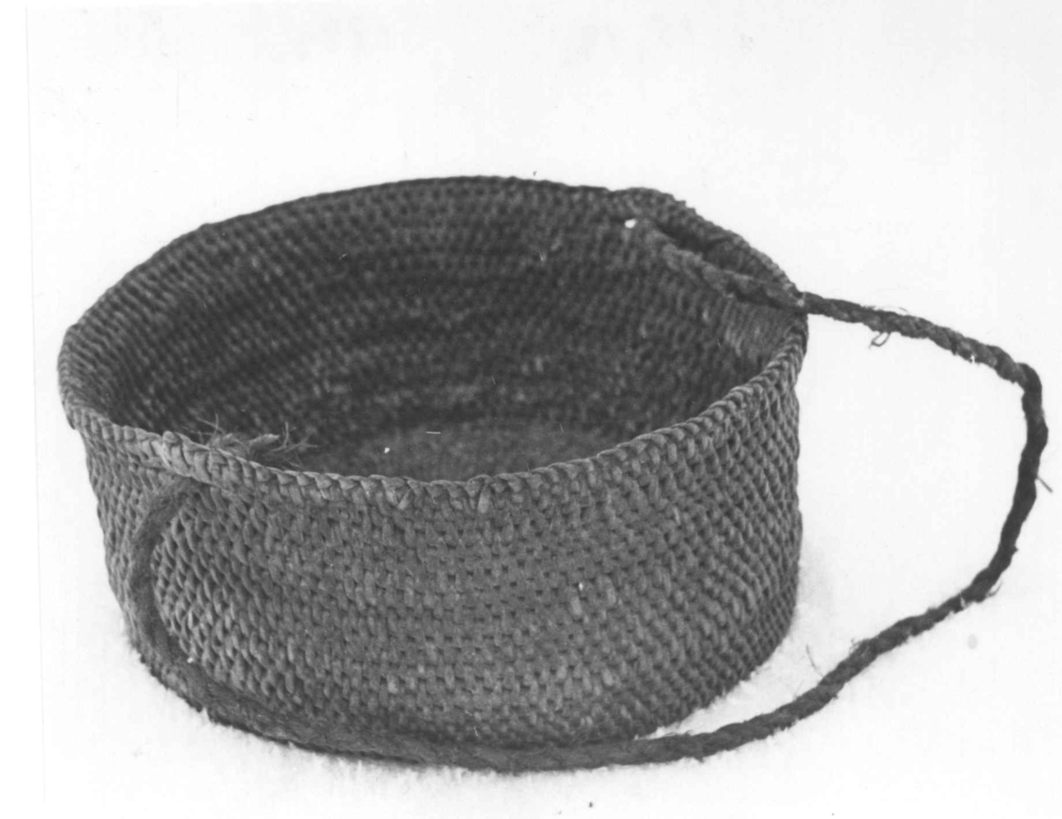 Anna Grostøl, Såkurv med bastetau. Åseral, Vest-Agder 1943.
