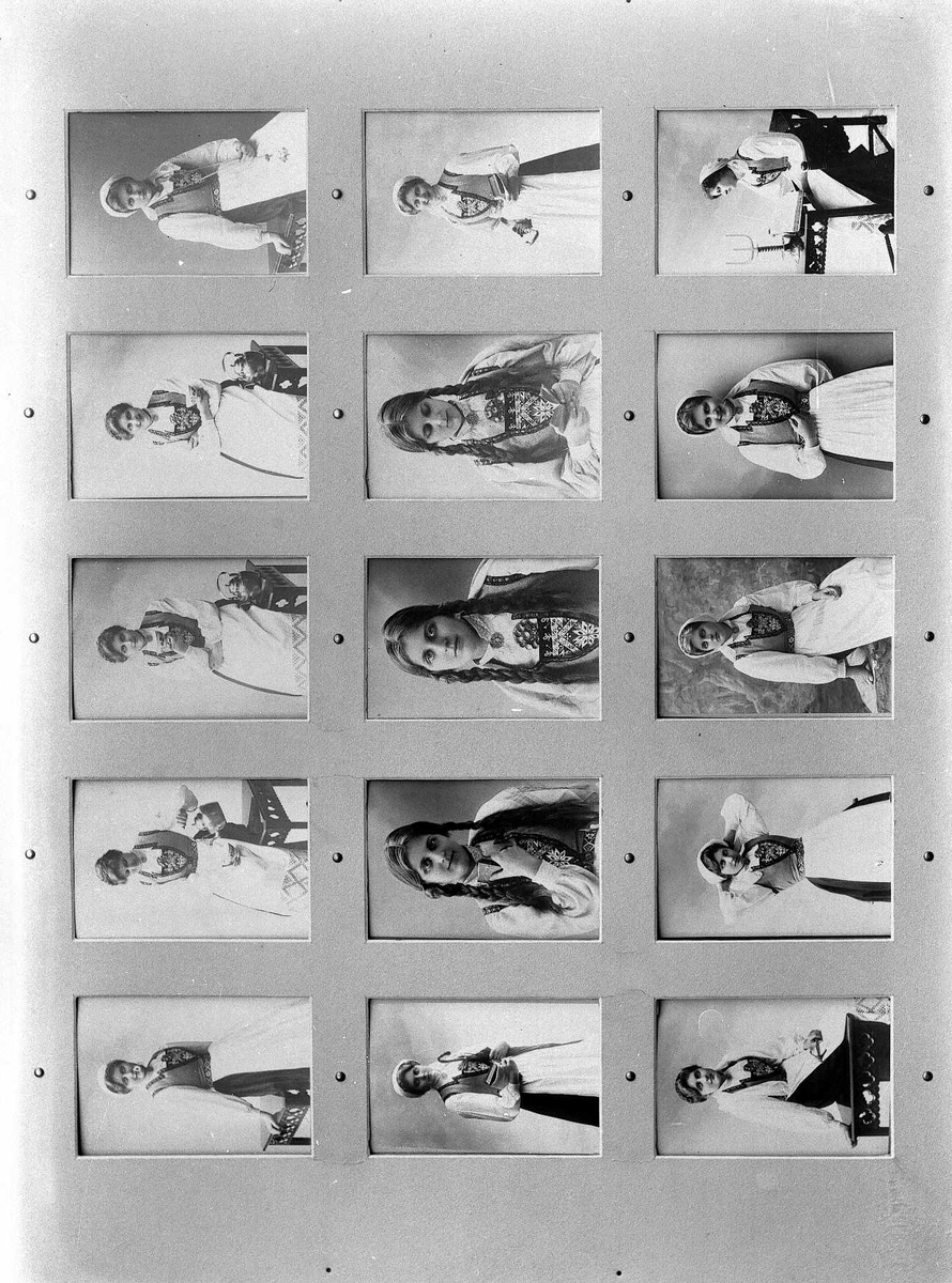 Solveig Lund, Oversiktsbilde av Solveig Lunds monteringer av sine fotografier på veggen i studioet.