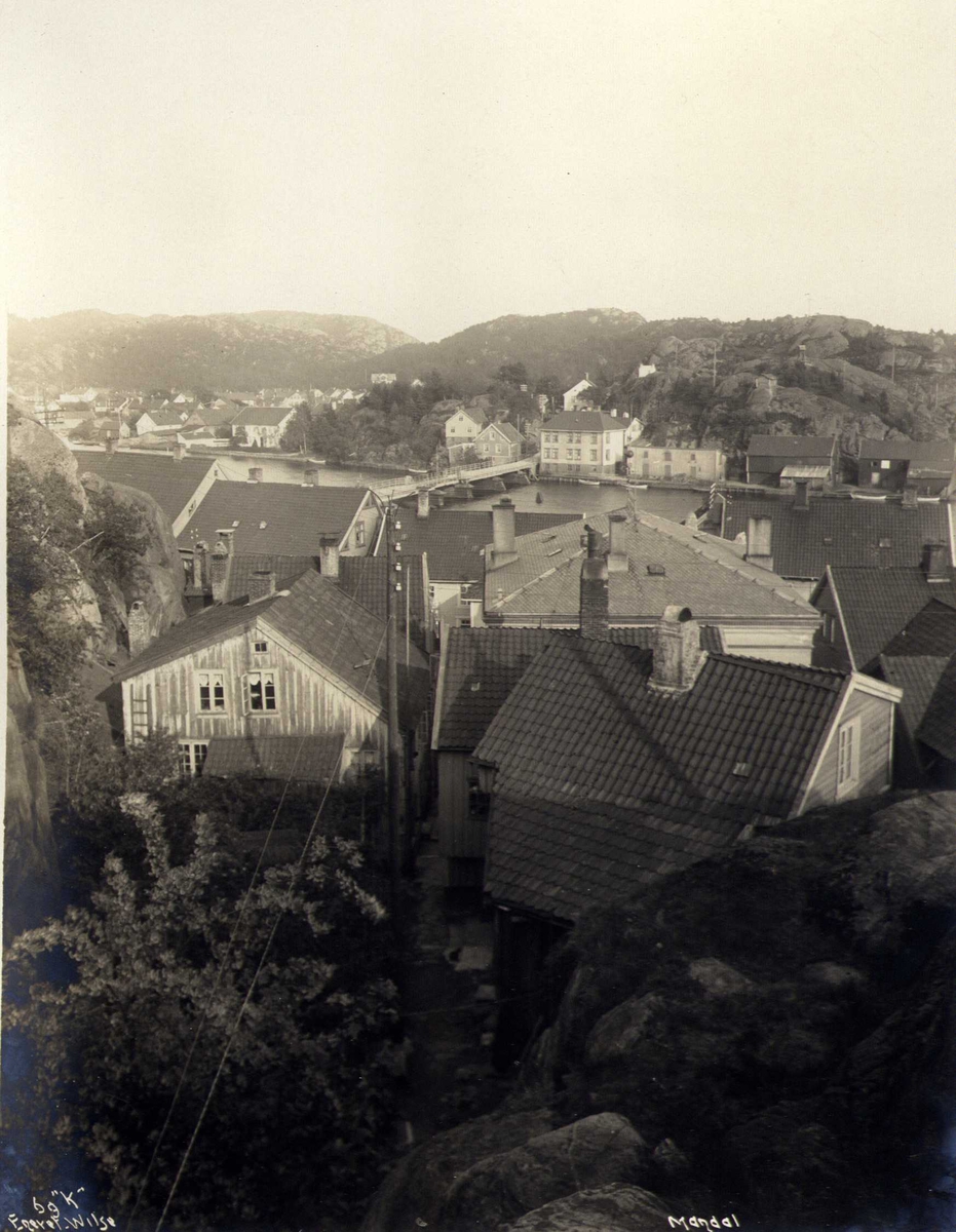 Anders Beer Wilse, Utsikt over Mandal, Mandal, Vest-Agder. Fotografert 1912.