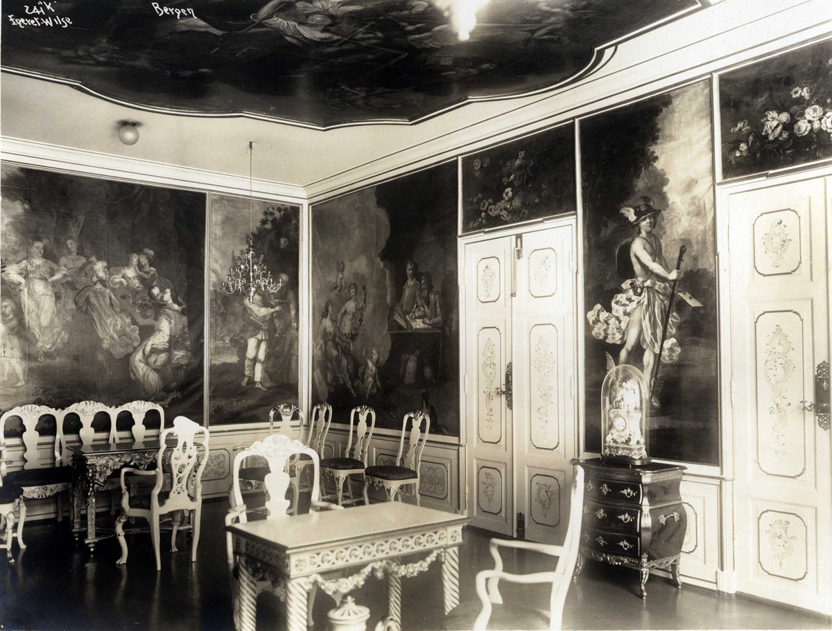 Anders Beer Wilse, Interiør, Rasmus Meyers samling, Bergen Kunstmuseum, Bergen, Hordaland. Fotografert 1912.