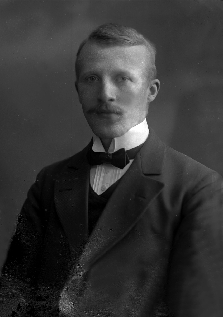 Gustav Borgen, NFB.04723