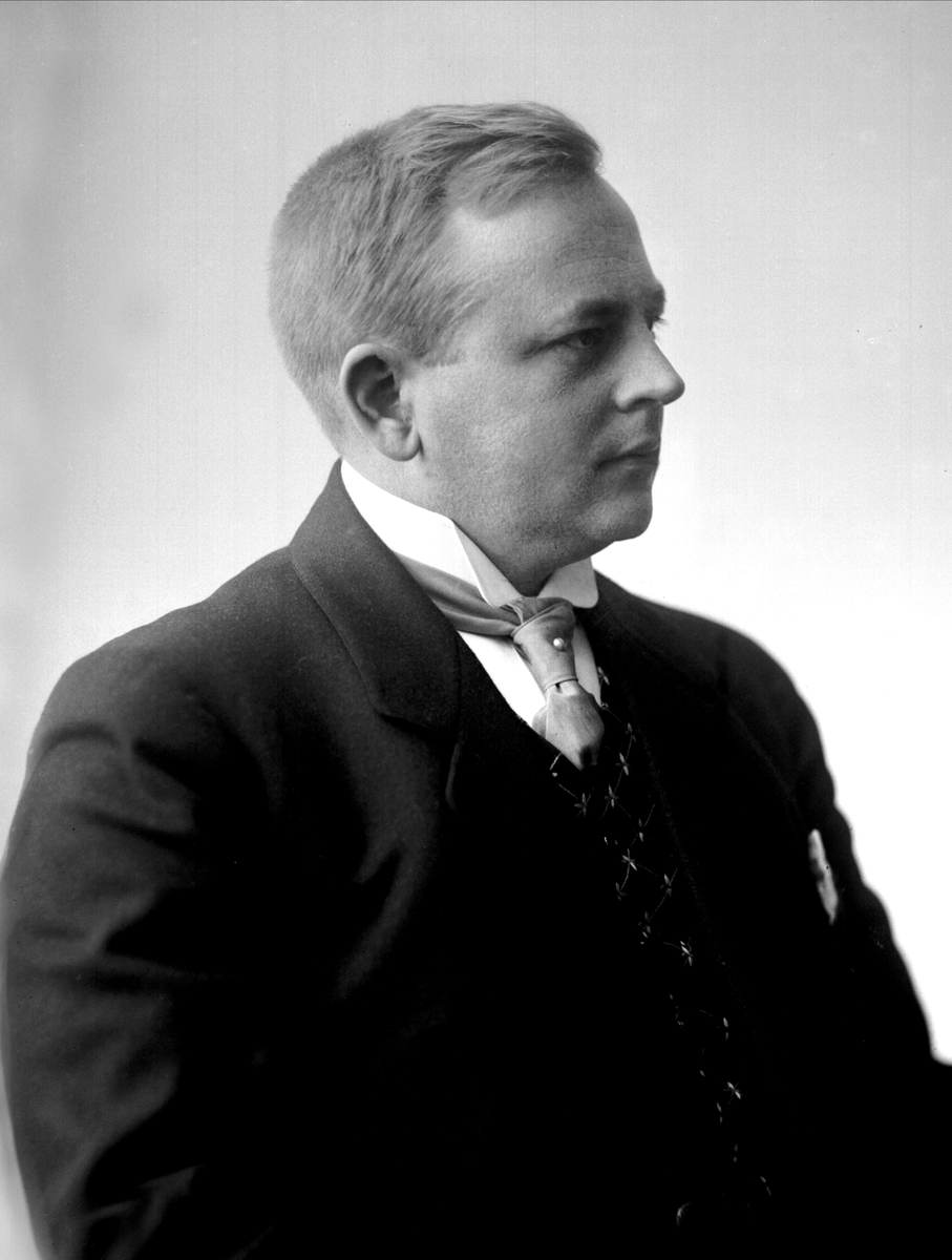 Gustav Borgen, NFB.04876