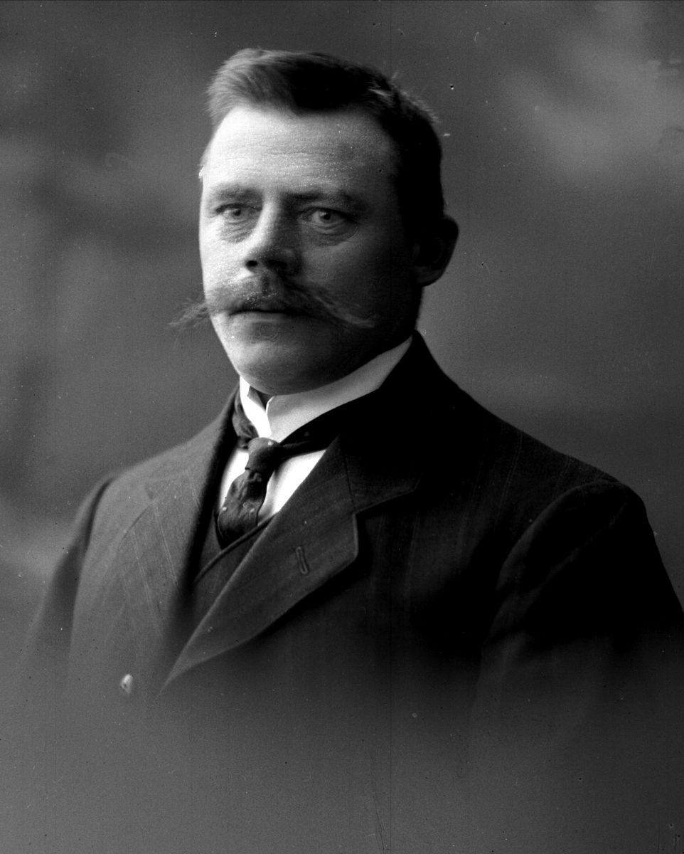 Gustav Borgen, NFB.04922
