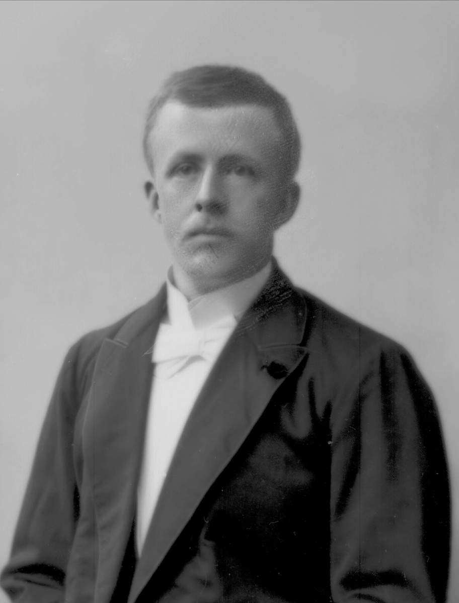 Gustav Borgen, NFB.06404