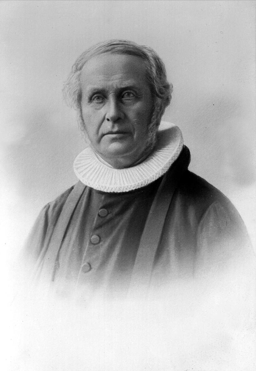 Gustav Borgen, Avfotografering. Portrett, pastor Berg.