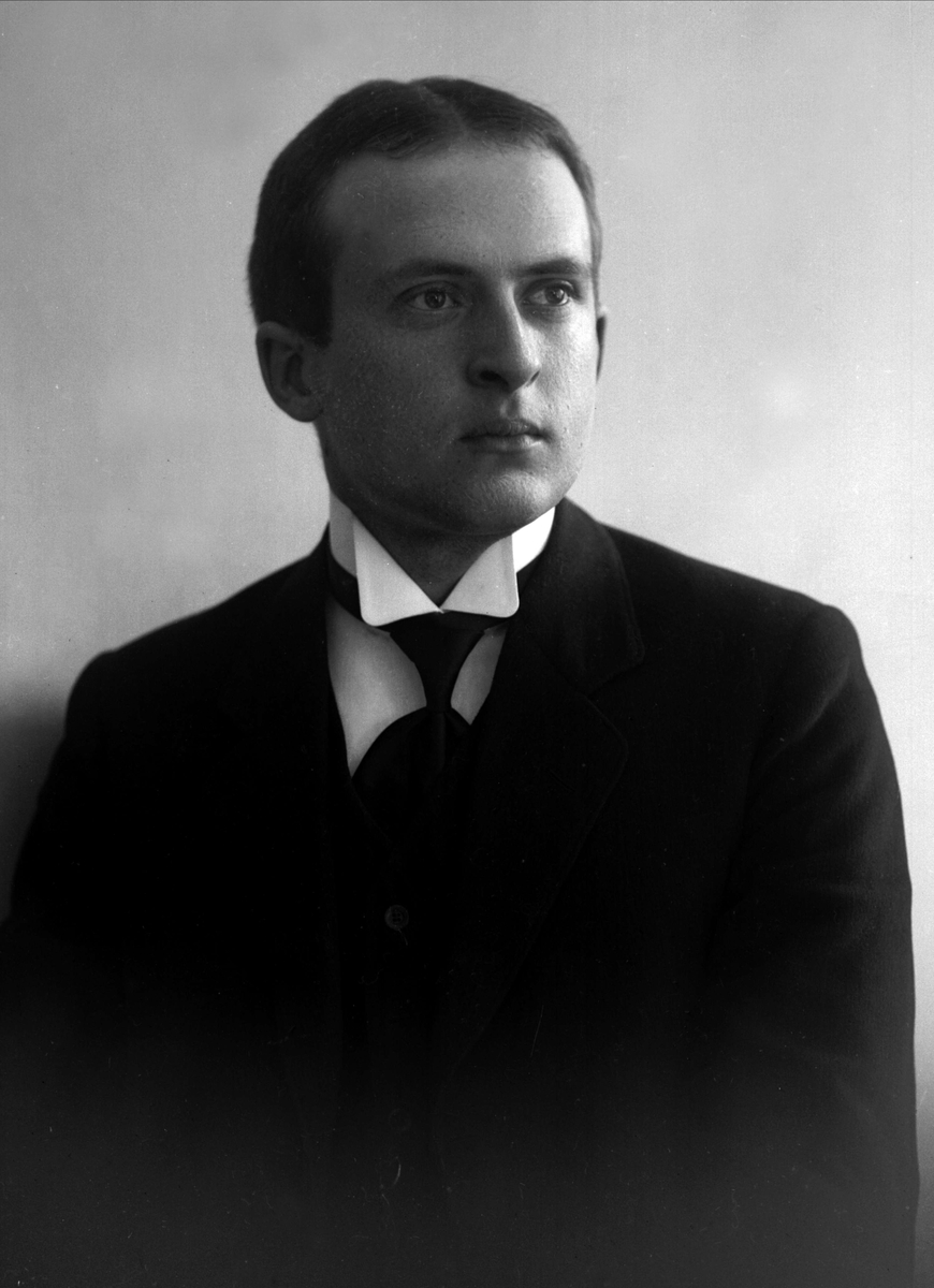Gustav Borgen, NFB.08196