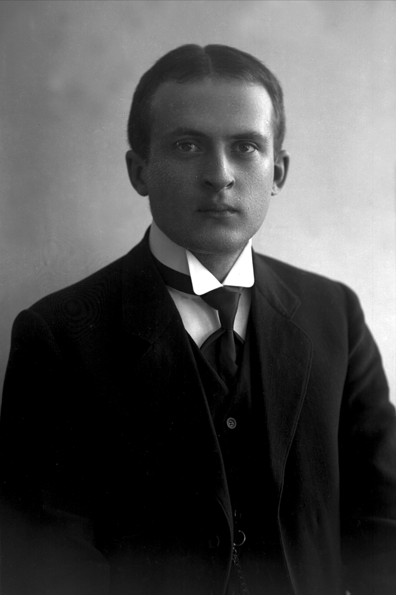 Gustav Borgen, NFB.08197