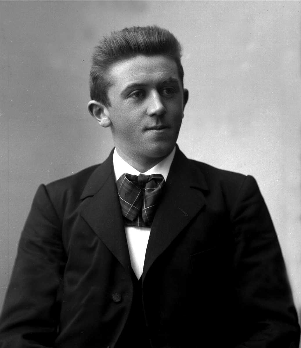 Gustav Borgen, NFB.08563