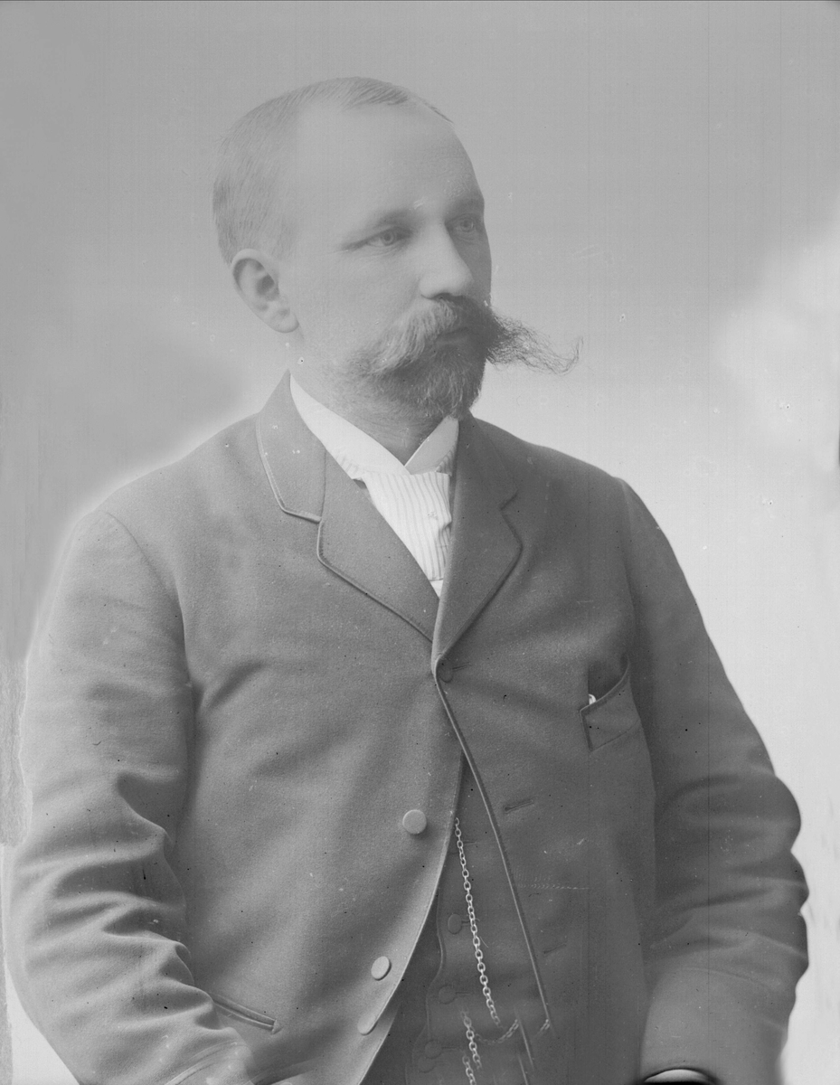 Gustav Borgen, NFB.09600