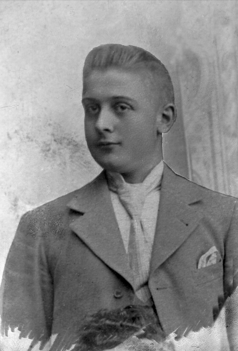 Gustav Borgen, NFB.09895