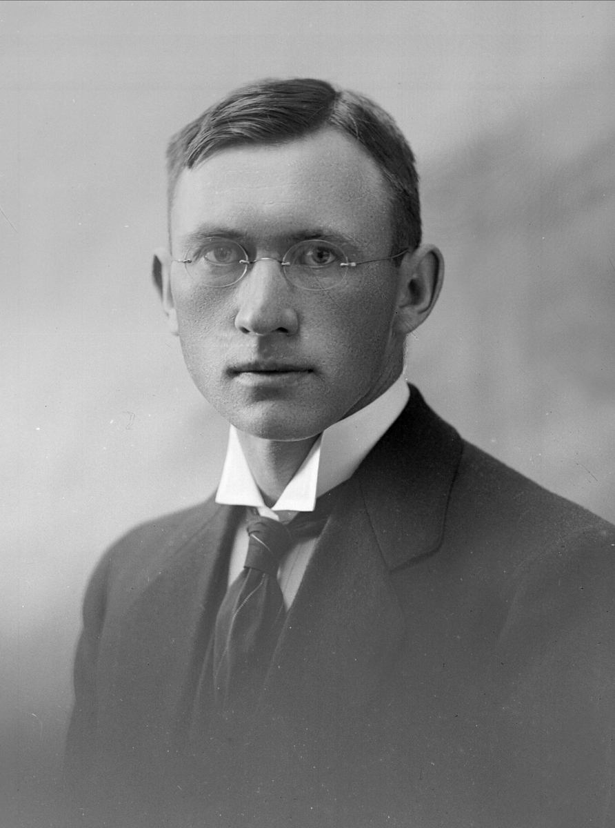 Gustav Borgen, NFB.09905