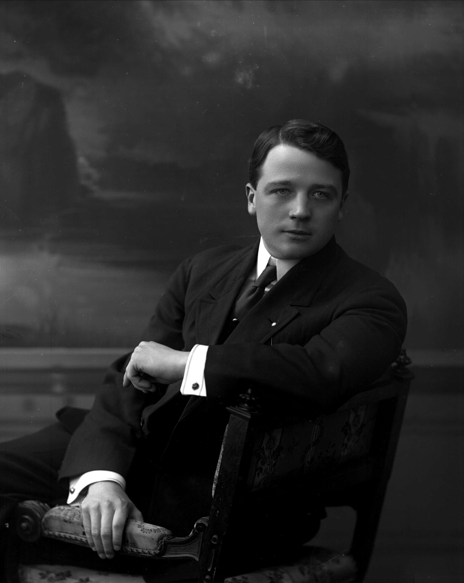 Gustav Borgen, NFB.10336