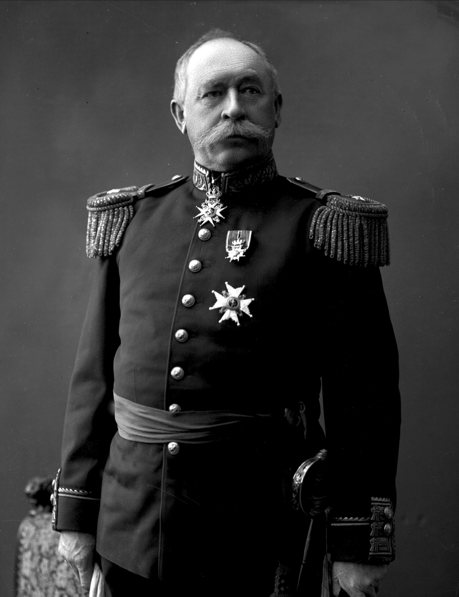 Gustav Borgen, Portrett, Henrik Steffens Hagerup i uniform som general.