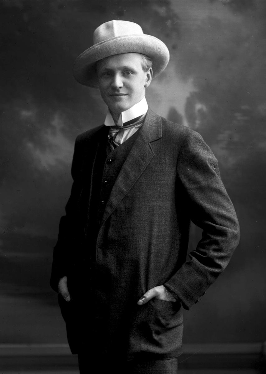 Gustav Borgen, NFB.10714