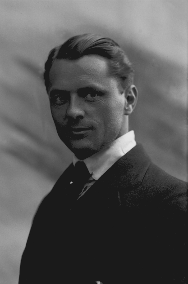 Gustav Borgen, Portrett, skuespiller Buttedal.