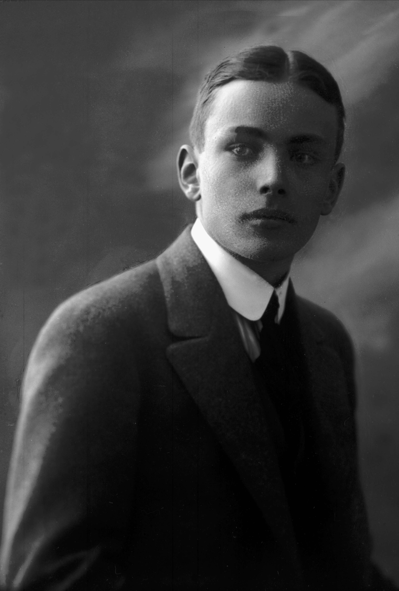 Gustav Borgen, NFB.19958