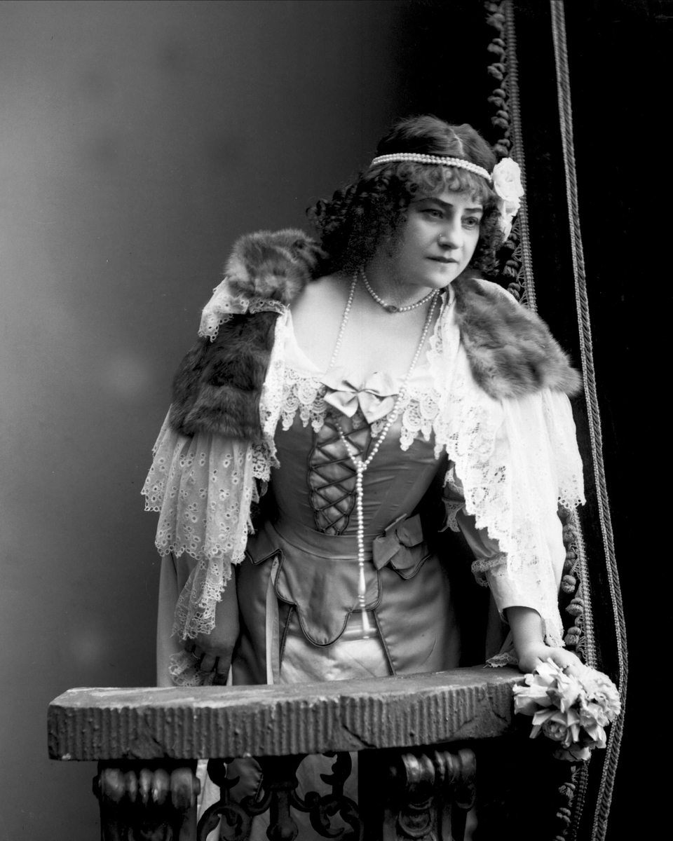 Gustav Borgen, Portrett, skuespillerinnen Johanne Voss.
