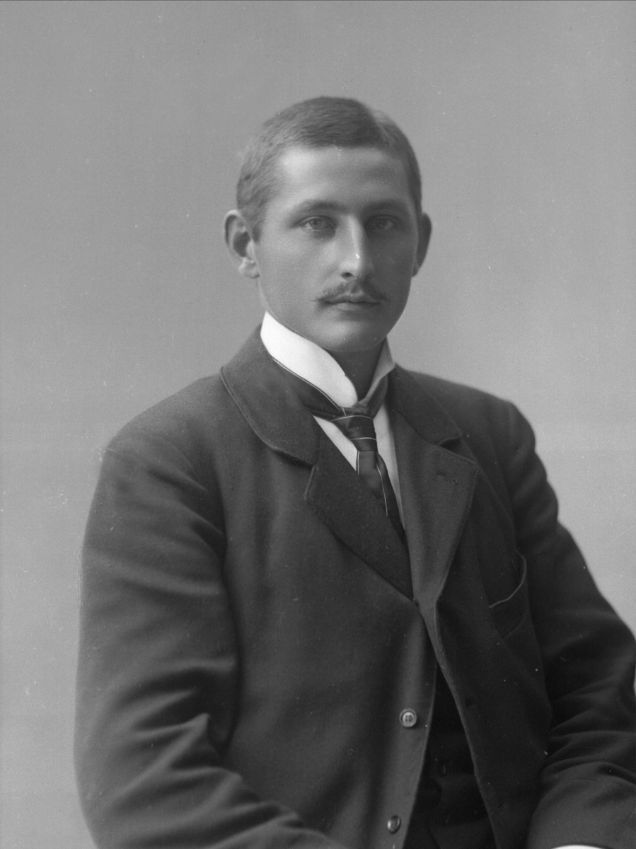 Gustav Borgen, NFB.22828