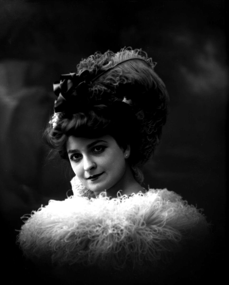 Gustav Borgen, Portrett, danserinnen mademoiselle Ydette-Jolie. 25.5.1906
