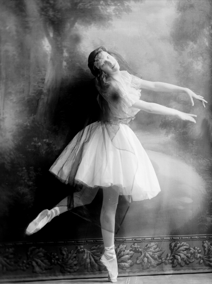 Gustav Borgen, Portrett, ballettdanser, Gunvor Ulring.
