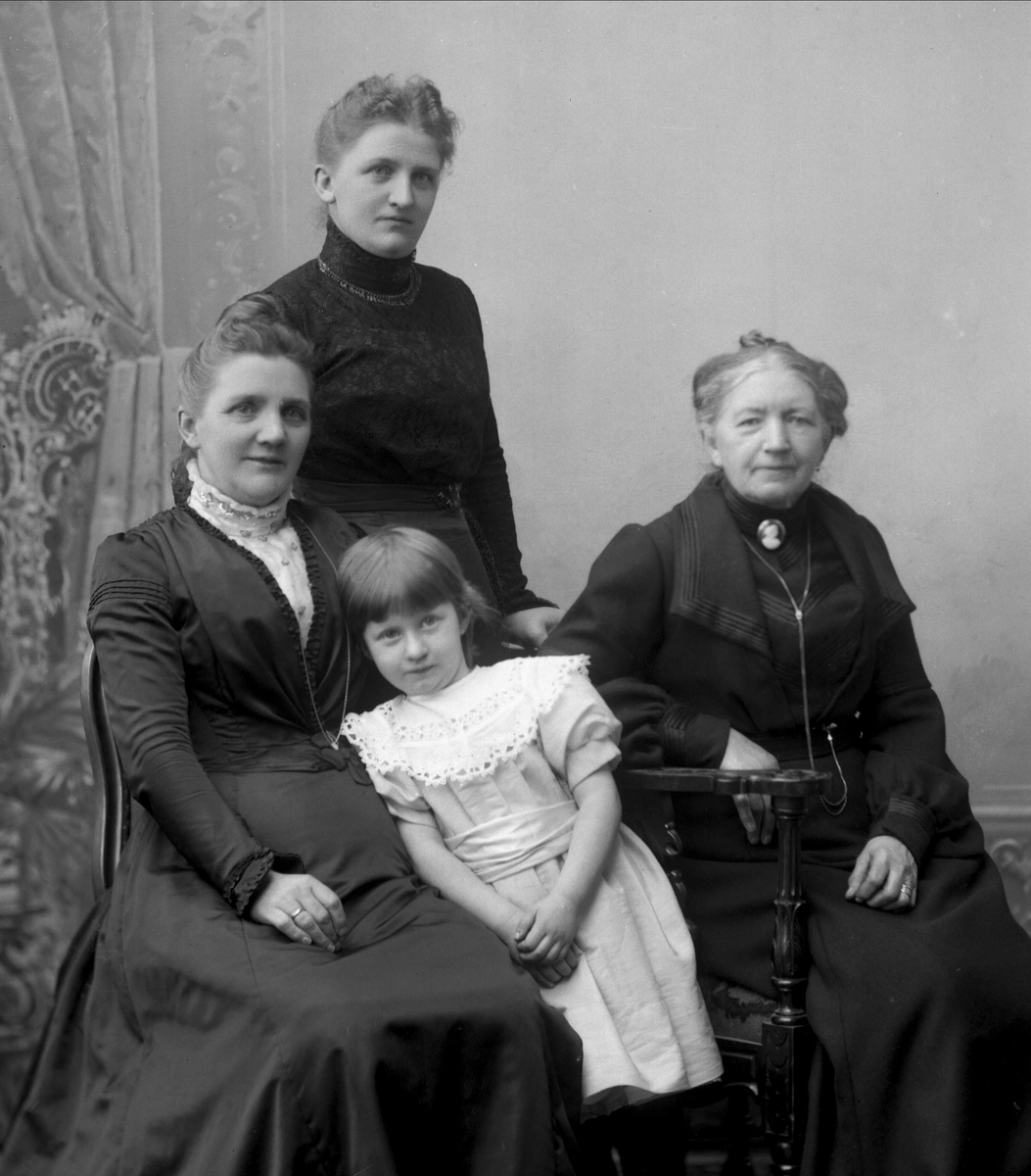 Gustav Borgen, NFB.24956