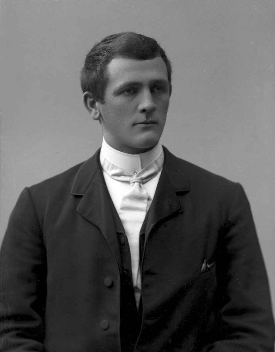Gustav Borgen, NFB.26944