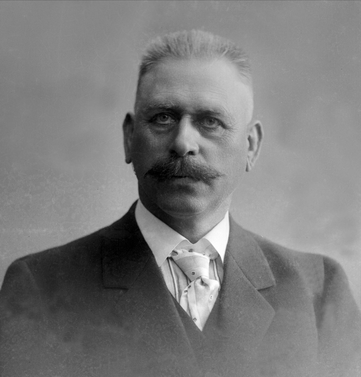 Gustav Borgen, Mannsportrett.