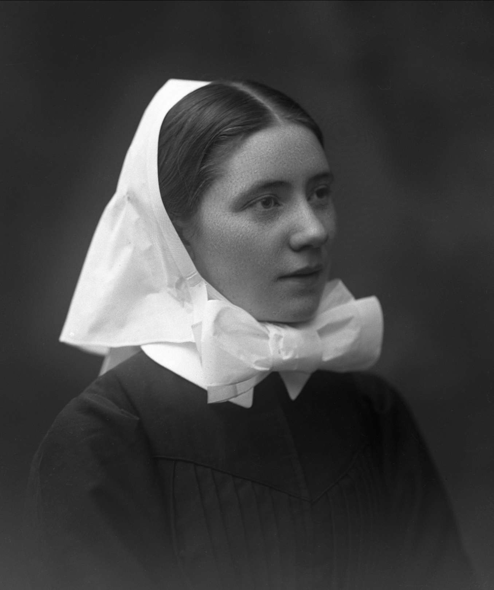 Gustav Borgen, Portrett, sykepleier, søster Andrea Hals.