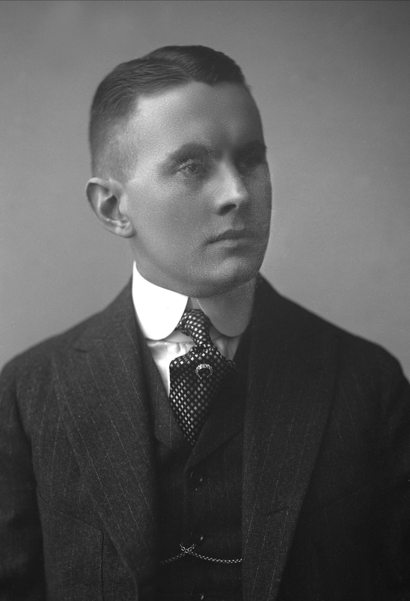 Gustav Borgen, NFB.40575