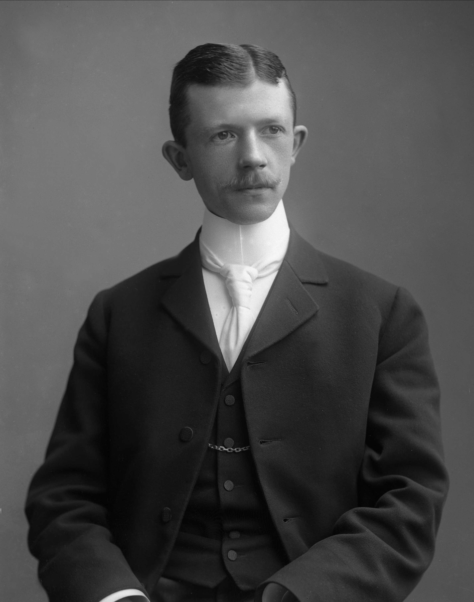 Gustav Borgen, NFB.40660