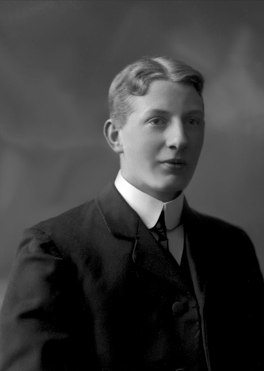Gustav Borgen, NFB.42994