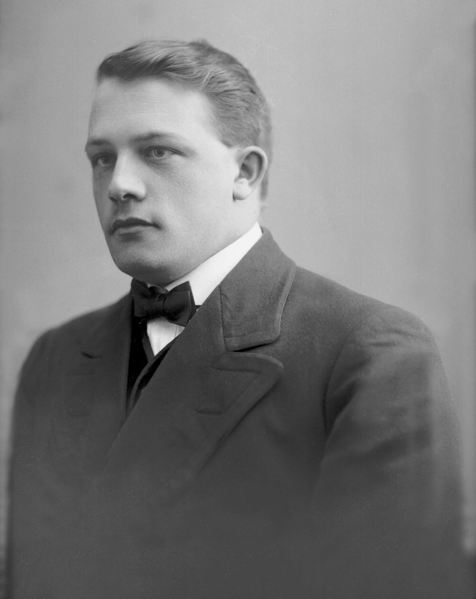 Gustav Borgen, NFB.49334