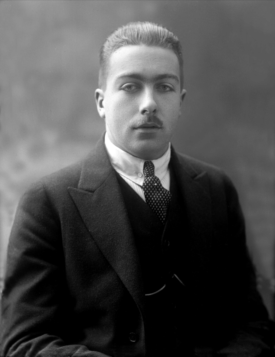 Gustav Borgen, NFB.49407