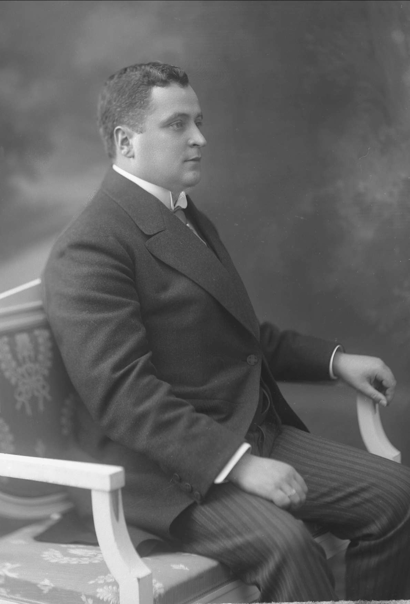Gustav Borgen, NFB.49704