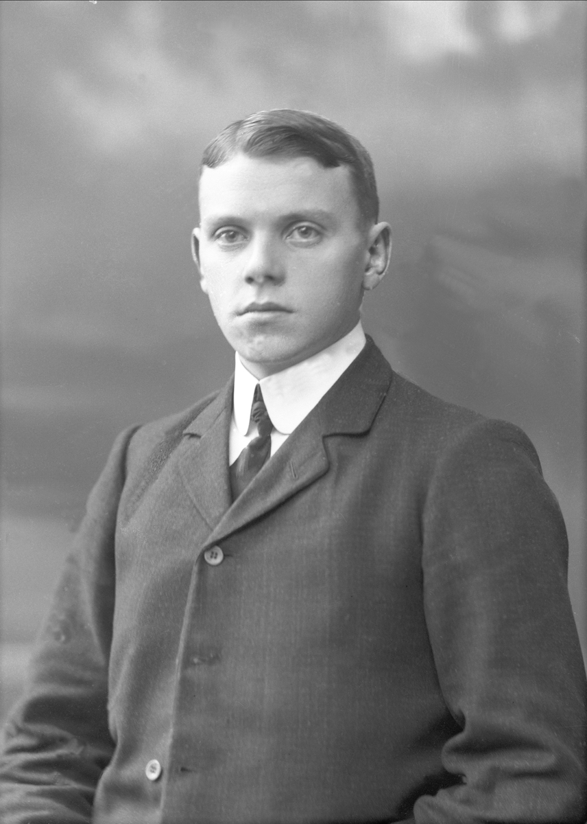 Gustav Borgen, NFB.56237