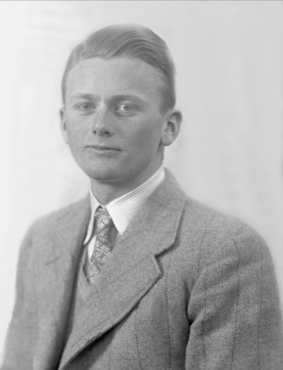 Gustav Borgen, NFB.56862