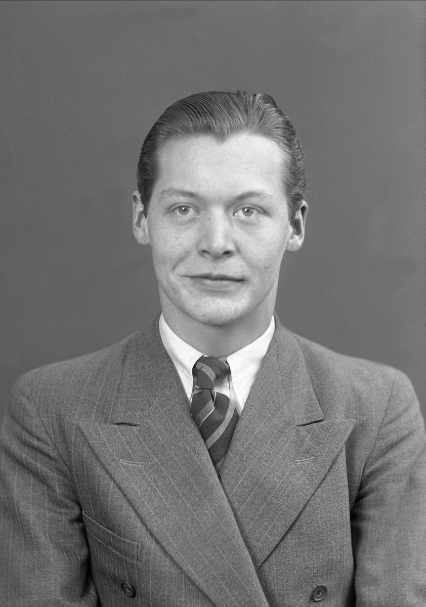 Gustav Borgen, NFB.56876