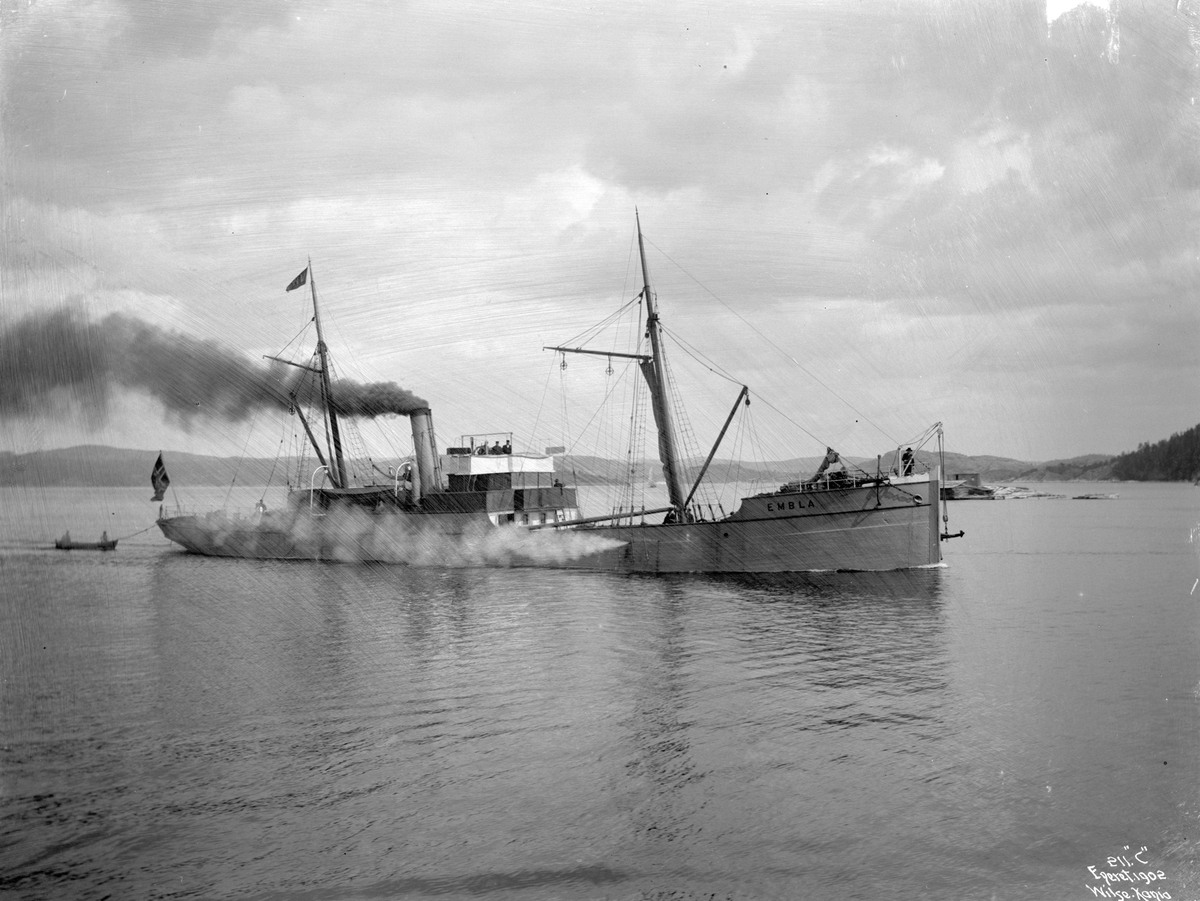 Anders Beer Wilse, D/S Embla (b. 1892, Brunchorst & Dekke, Bergen), av Kragerø