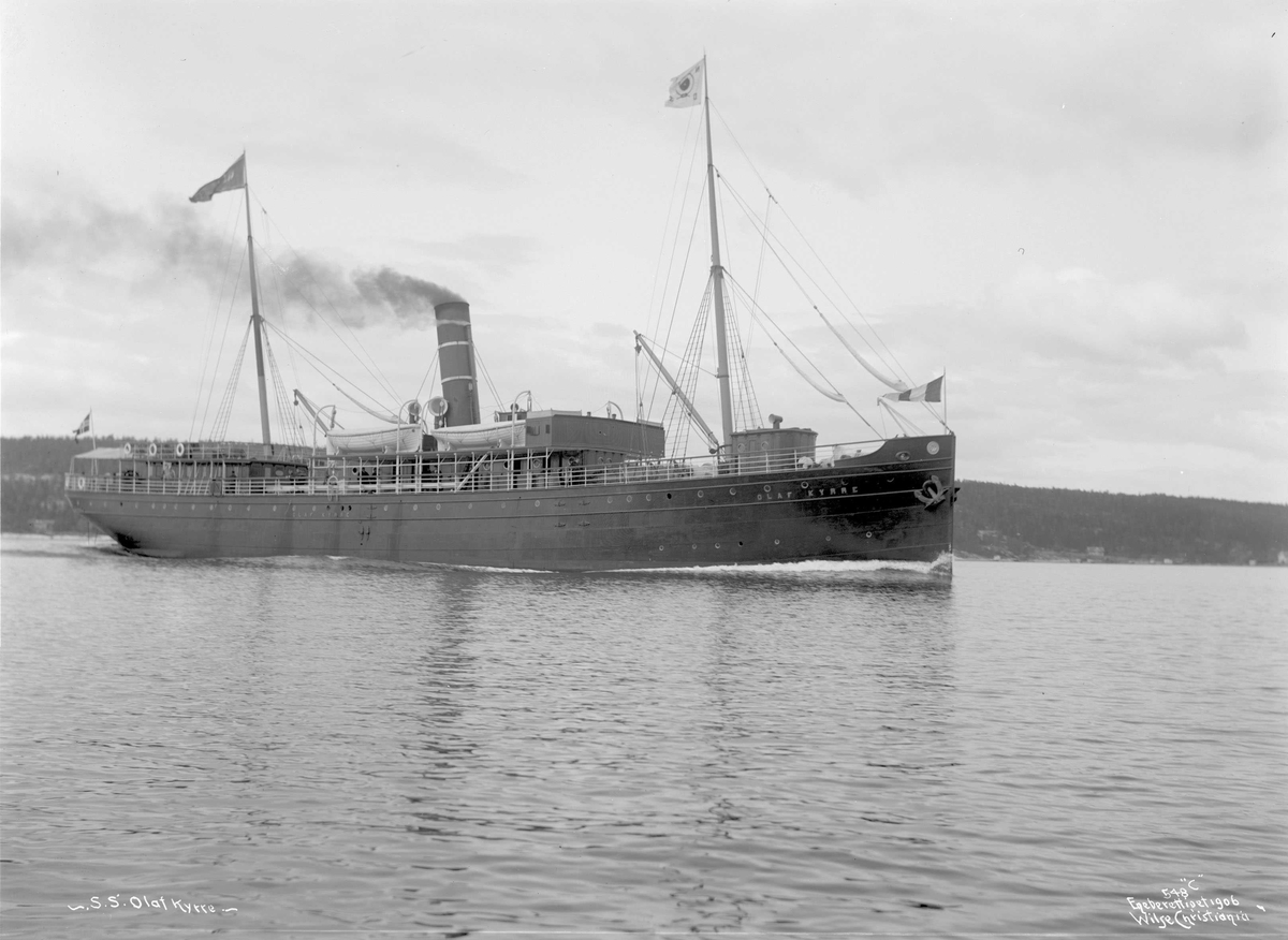 Anders Beer Wilse, D/S Olaf Kyrre (b. 1886, Martens, Olsen & Co., Bergen)