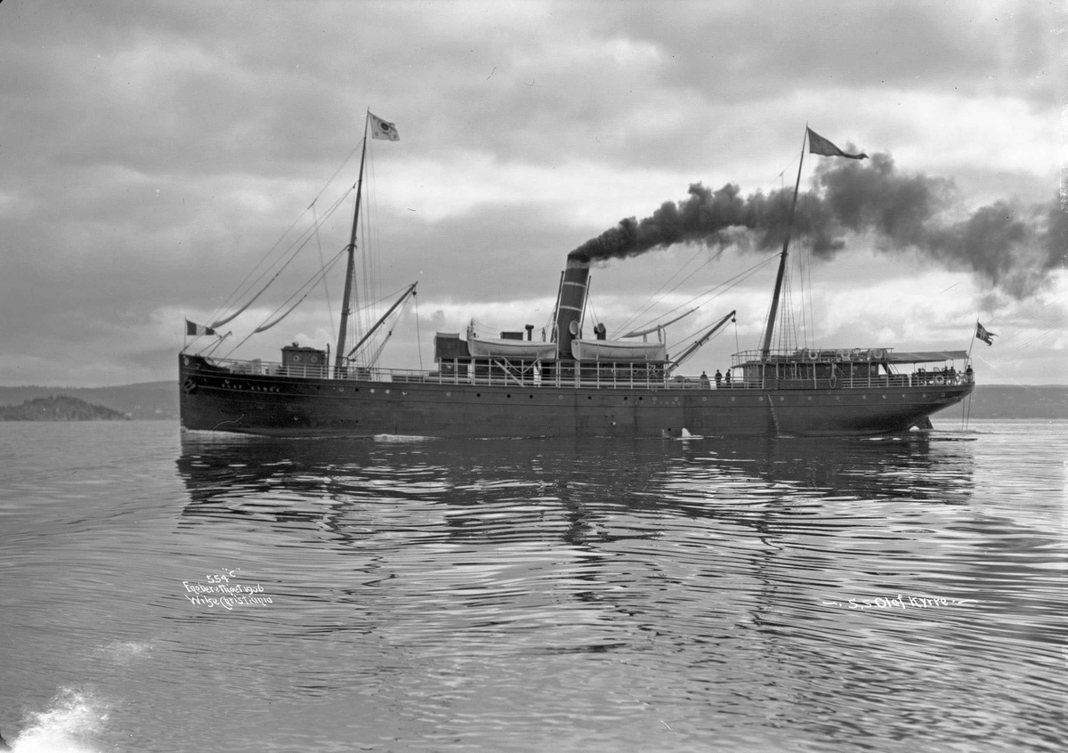 Anders Beer Wilse, D/S Olaf Kyrre (b. 1886, Martens, Olsen & Co., Bergen)