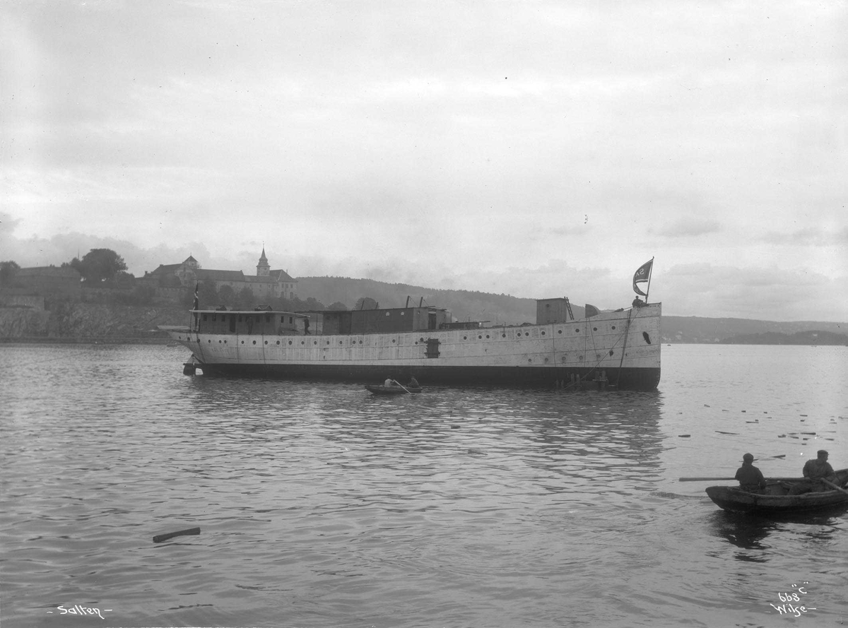 Anders Beer Wilse, Salten, (b. 1908, Akers Mekaniske Verksted, Christiania) etter stabelavløpning