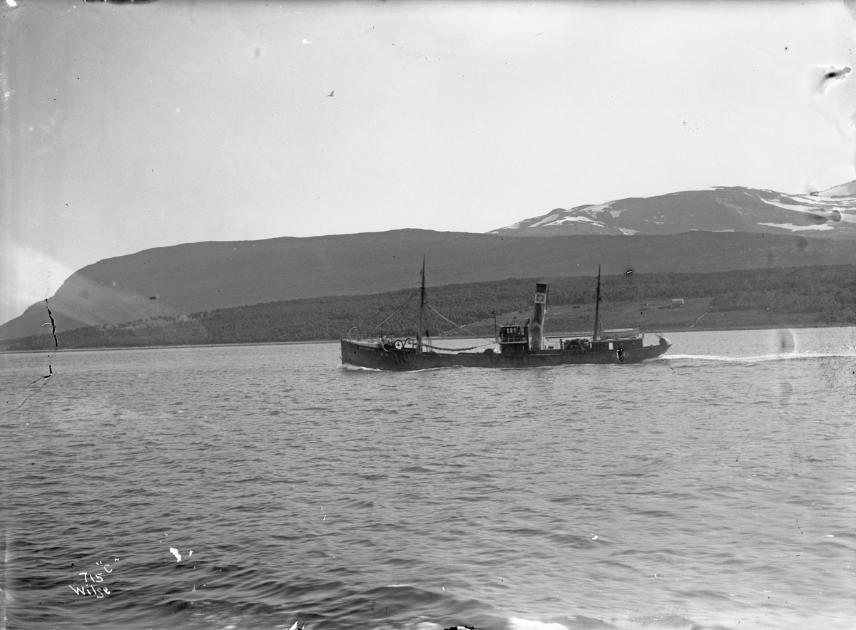 Anders Beer Wilse, Engelsk trawler