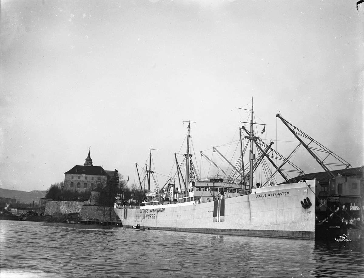 Anders Beer Wilse, M/S George Washington (b. 1916, Burmeister & Wain, Kjøbenhavn)