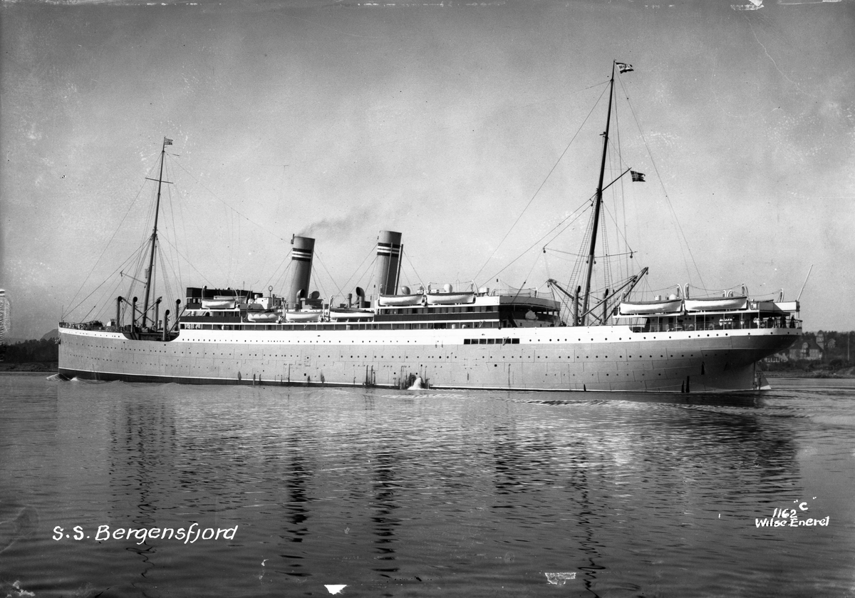 Anders Beer Wilse, Bergensfjord (b. 1913, Cammel, Laird & Co., Birkenhead)